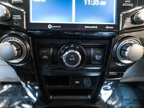 Used 2024 Toyota 4Runner TRD Off-Road image 28