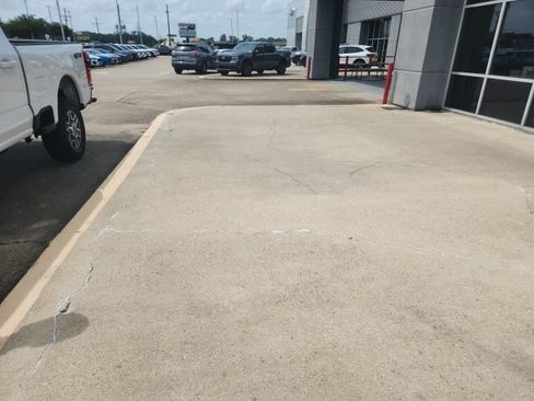 Certified 2024 Ford F250 Lariat AWD/4WD image 7