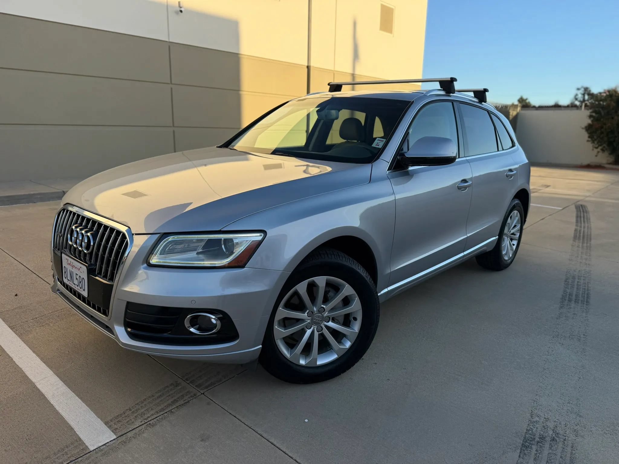 Used 2016 Audi Q5 2.0T Premium Plus w/ Technology Package AWD/4WD image 1