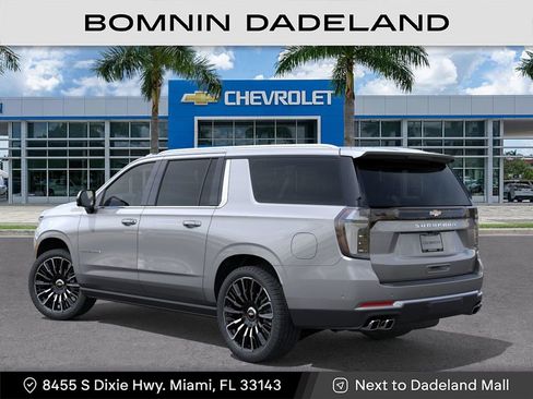 New 2026 Chevrolet Suburban High Country AWD/4WD image 4