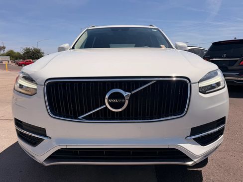 Used 2019 Volvo XC90 T5 Momentum FWD image 2