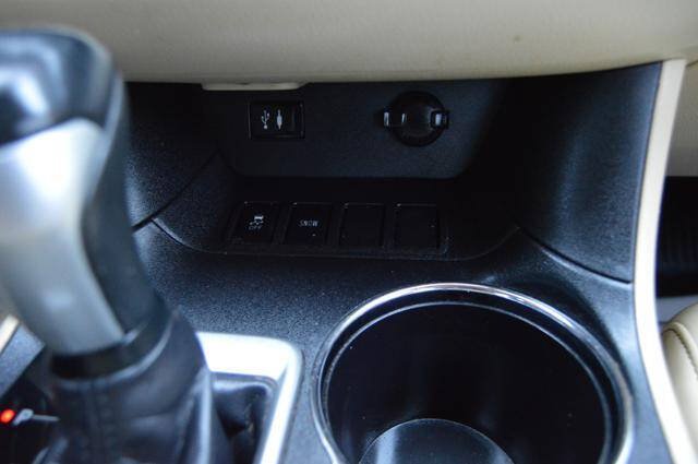 Used 2015 Toyota Highlander XLE FWD image 26