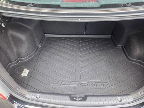 Used 2014 Hyundai Accent GLS w/ Option Group 2 FWD image 14