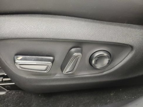 Used 2025 Toyota RAV4 XLE Premium FWD image 13