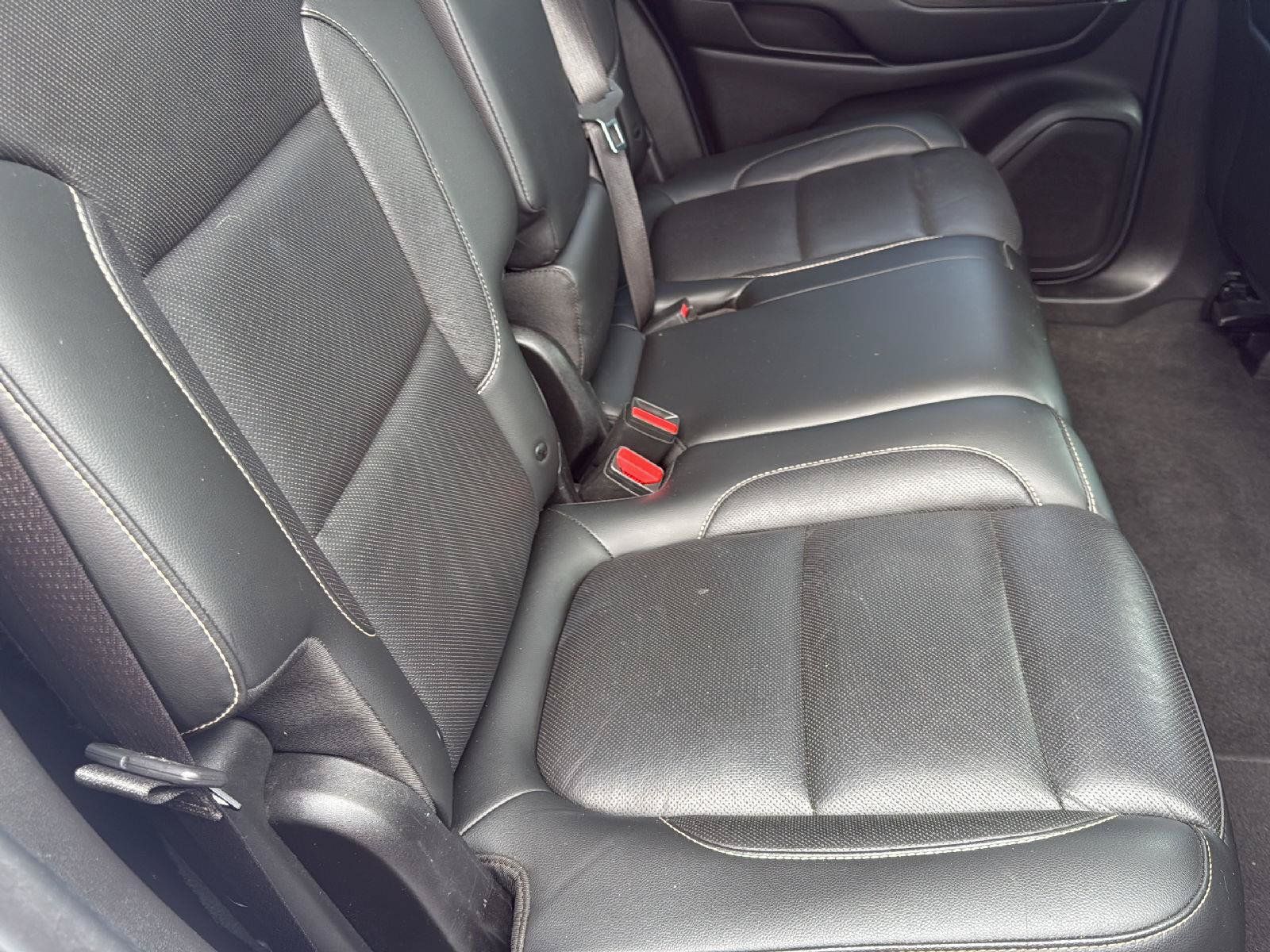 Used 2019 GMC Acadia SLT AWD/4WD image 27