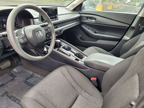 Used 2023 Honda Accord EX image 12