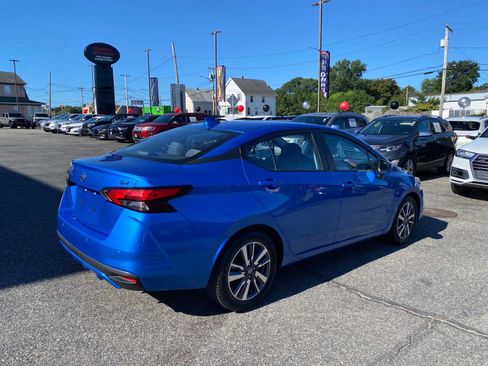 Used 2020 Nissan Versa SV image 5