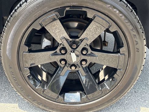 Used 2020 Cadillac Escalade 2WD image 15