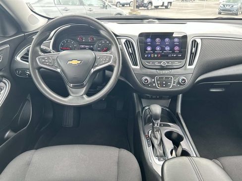 Used 2023 Chevrolet Malibu LT FWD image 12