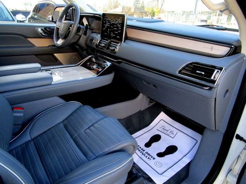 Used 2021 Lincoln Navigator L Black Label w/ Cargo Convenience Package image 14