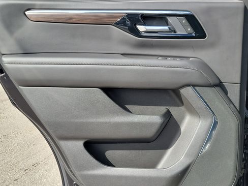 Used 2025 Chevrolet Tahoe LT image 26