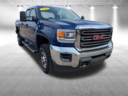 Used 2016 GMC Sierra 2500 4x4 Double Cab image 2