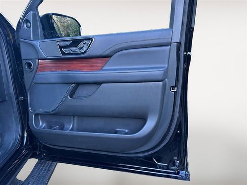 Used 2023 Lincoln Navigator L Reserve image 20