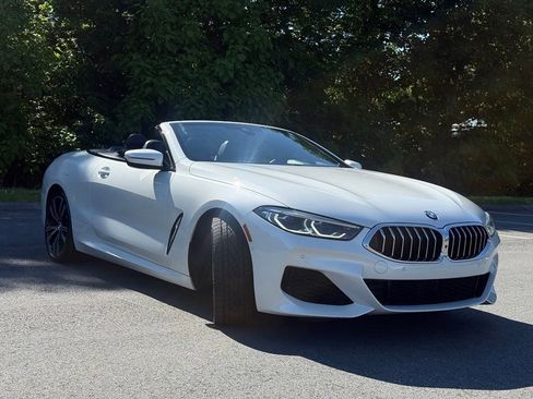 Used 2022 BMW 840i xDrive Convertible w/ Comfort Seating Package AWD/4WD image 4