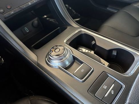 Used 2017 Ford Fusion Titanium FWD image 25