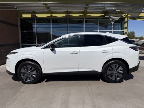 Used 2025 Nissan Murano SL AWD/4WD image 7
