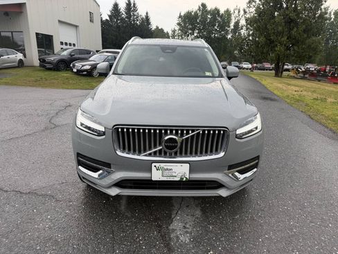 Used 2024 Volvo XC90 T8 Core w/ Protection Package Premier AWD/4WD image 8