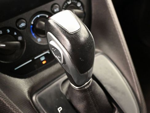 Used 2018 Ford Transit Connect XL image 25