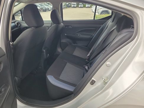 Used 2025 Nissan Versa SV FWD image 9