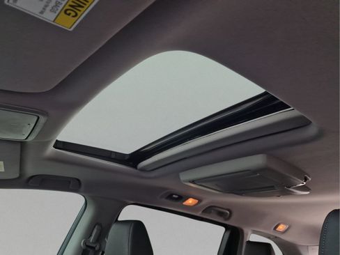 Certified 2024 Honda Odyssey Touring image 25