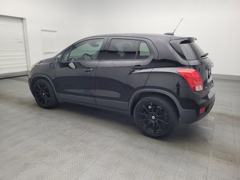 Used 2019 Chevrolet Trax LS image 3