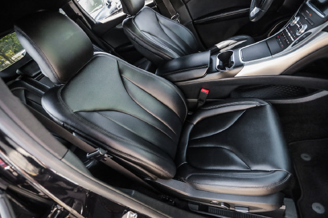 Used 2019 Lincoln Nautilus Premier AWD/4WD image 55