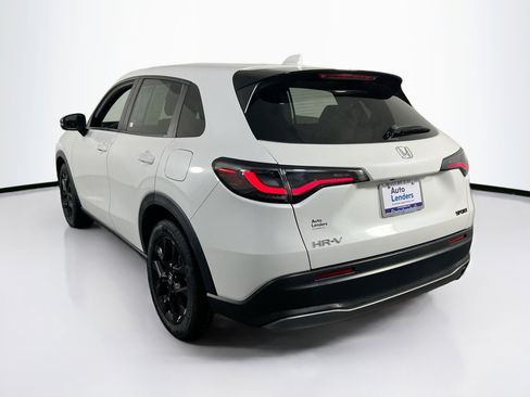 Used 2023 Honda HR-V Sport image 7