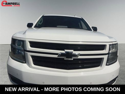 Used 2018 Chevrolet Suburban LT AWD/4WD image 8