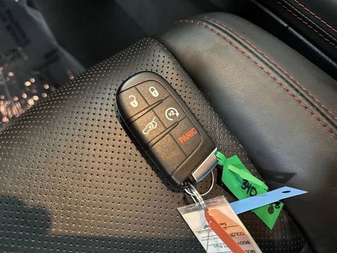 Used 2025 Dodge Durango R/T image 29