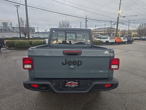New 2026 Jeep Gladiator Sport AWD/4WD image 4