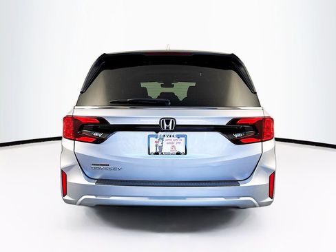 Used 2025 Honda Odyssey EX-L image 8