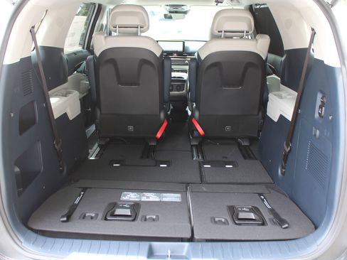 New 2026 Kia Carnival SX FWD image 13