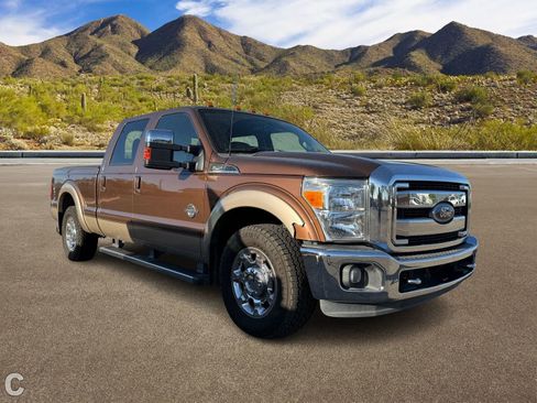 Used 2012 Ford F250 Lariat w/ Chrome Pkg image 5