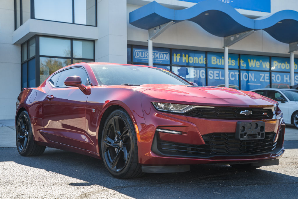 Used 2022 Chevrolet Camaro SS RWD image 1