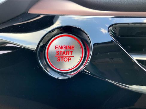 Certified 2025 Acura MDX SH-AWD w/ Technology Package image 29