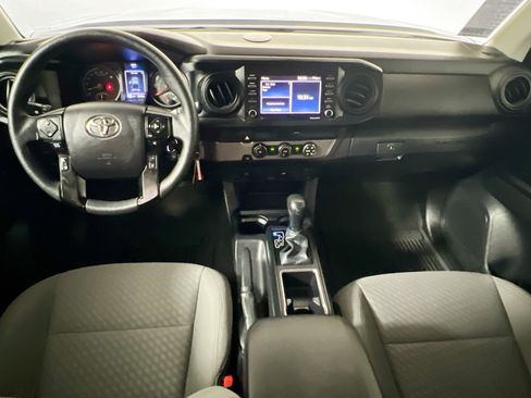 Used 2022 Toyota Tacoma SR w/ SR Convenience Package RWD image 28