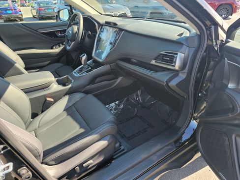Certified 2025 Subaru Outback Limited XT AWD/4WD image 9