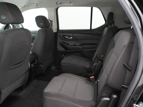 Used 2018 Chevrolet Traverse LT w/ LPO, Floor Liner Package image 16