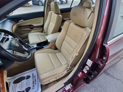 Used 2011 Honda Accord EX-L image 9