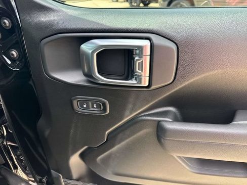 New 2026 Jeep Gladiator Sport AWD/4WD image 16