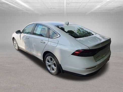 Used 2023 Honda Accord LX image 10