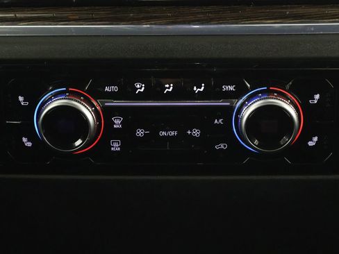 Used 2024 GMC Sierra 1500 Elevation AWD/4WD image 38