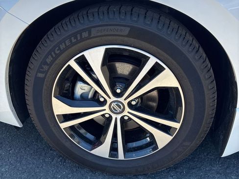 Used 2023 Nissan Sentra SV w/ All-Weather Package FWD image 6