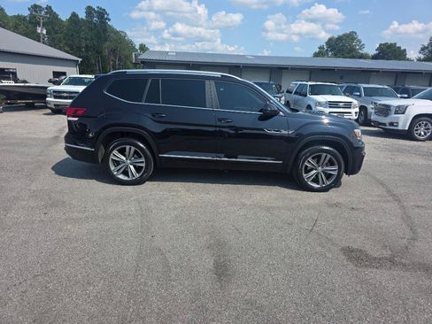 Used 2019 Volkswagen Atlas SEL R-Line FWD image 4