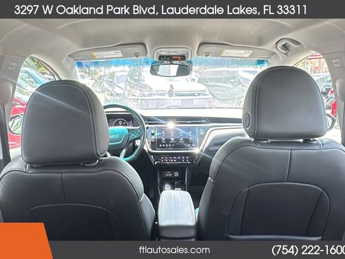 Used 2023 Chevrolet Bolt LT FWD image 37