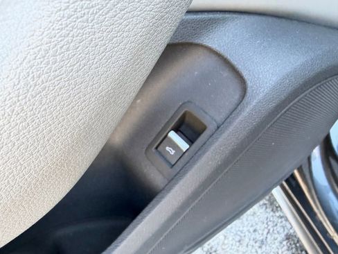 Used 2021 Audi A4 2.0T Premium w/ Convenience Package image 13