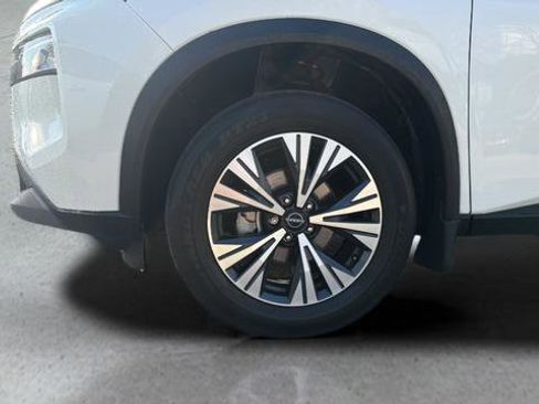 Used 2023 Nissan Rogue SV AWD/4WD image 14