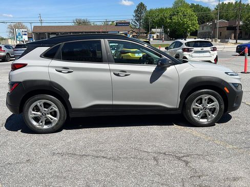 Used 2023 Hyundai Kona SEL AWD/4WD image 5