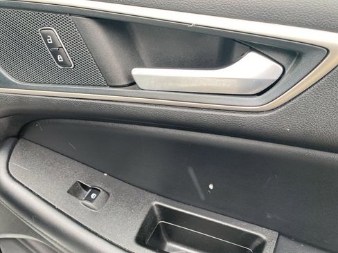 Used 2024 Ford Edge SEL image 13