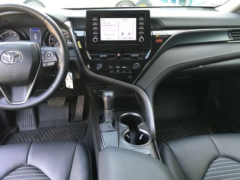 Used 2024 Toyota Camry SE FWD image 23